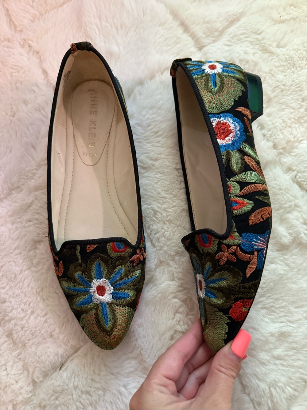 Anne Klein Black Floral Embroidered Pointed Toe Flats